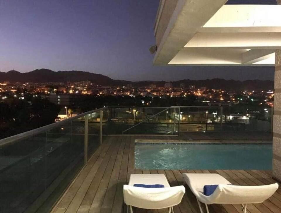 엘라트 Exclusive Top Luxury Penthouse Near The Sea With Privat Roof-Pool 아파트 외부 사진